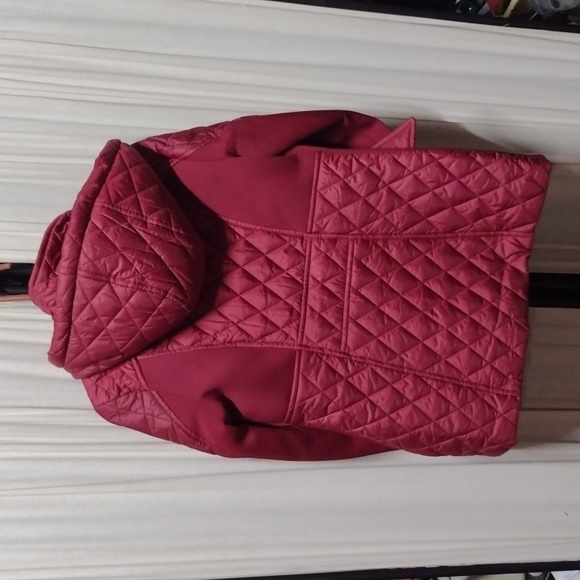 NWT red London fog winter jacket. Size small - Picture 4 of 4